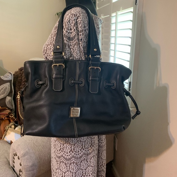 Dooney & Bourke Handbags - Dooney and Bourke Chiara Black Pebbled Leather Drawstring shopper handbag